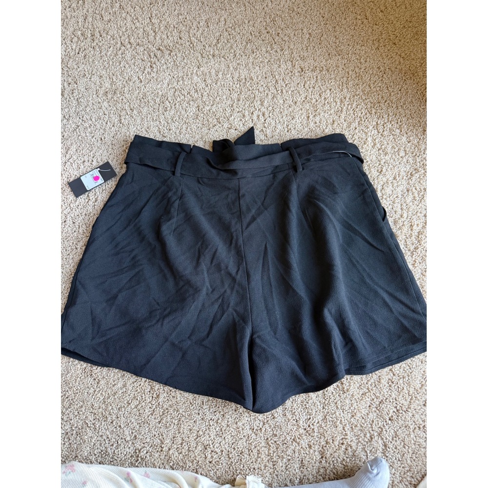 NWT Free Press Womens XXL Black High Waisted Pleated Tie Waist Dress Shorts - Picture 8 of 8
